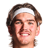https://img.zhizhuzhibos.com.cn/img/basketball/player/cf26e2dc3b8214b750c4ba8e3db78db9.png