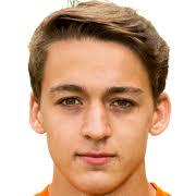 https://img.zhizhuzhibos.com.cn/img/football/player/0d12fff4e6489e57edadc485c2283c56.jpg