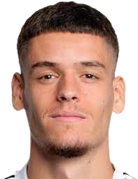 https://img.zhizhuzhibos.com.cn/img/football/player/2663912f0404cc9c142ed320e4665bd3.png