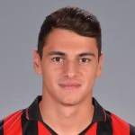 https://img.zhizhuzhibos.com.cn/img/football/player/c45df1c7b13f43fc95b152dbada81e66.png