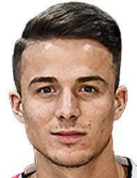 https://img.zhizhuzhibos.com.cn/img/football/player/faa8f40a2c6352e11d7cafcb32096636.png